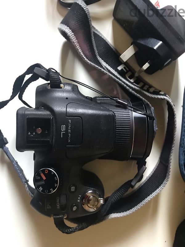 Camera Fujifilm Finepix SL310 5