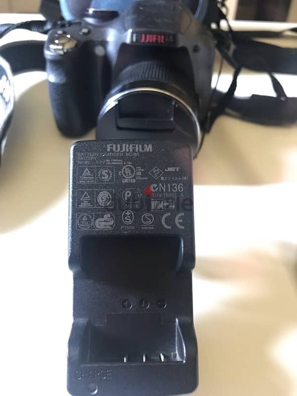 Camera Fujifilm Finepix SL310 9