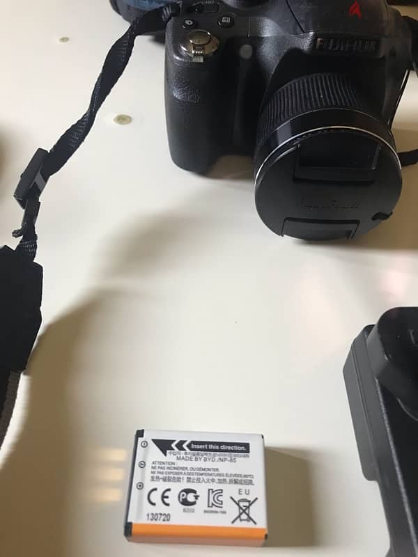 Camera Fujifilm Finepix SL310 11