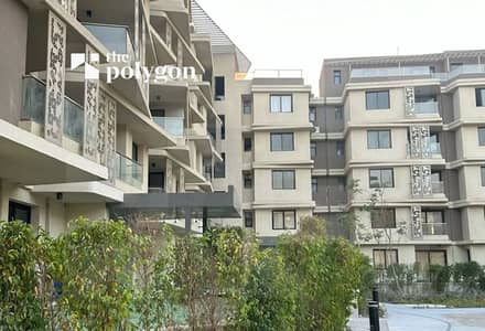 شقة متشطبة بالكامل في موقع شديد متميز بالدور الأول