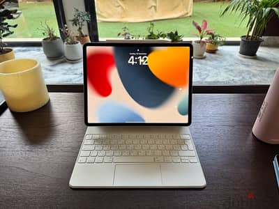 iPad Pro 12.9-inch 5th Gen + Magic Keyboard