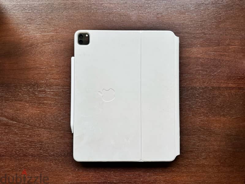 iPad Pro 12.9-inch 5th Gen + Magic Keyboard 1