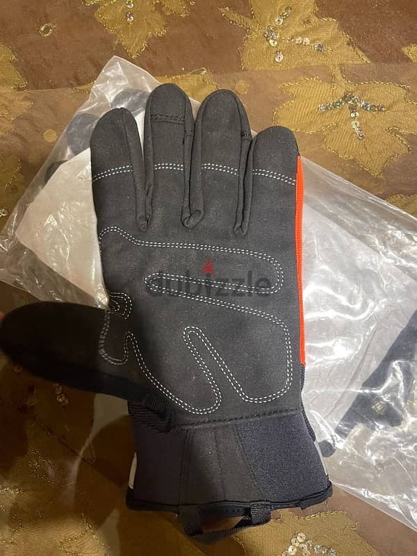 BECHTEL GLOVES جديد 1