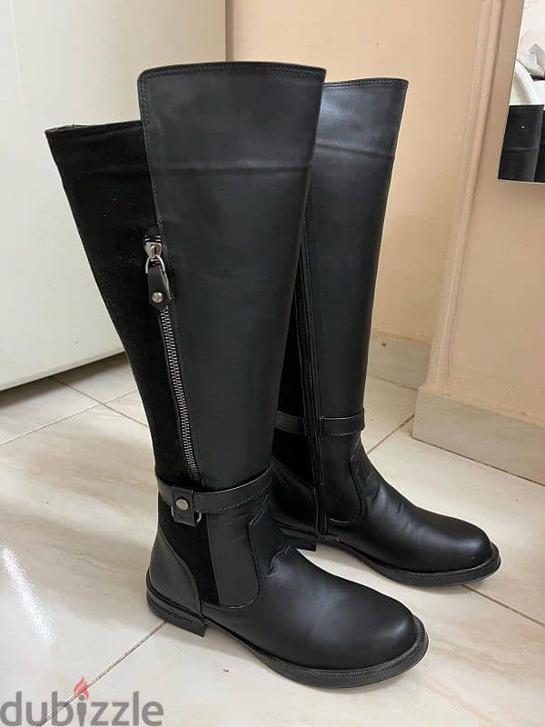 بوت جديد مقاس 38 4