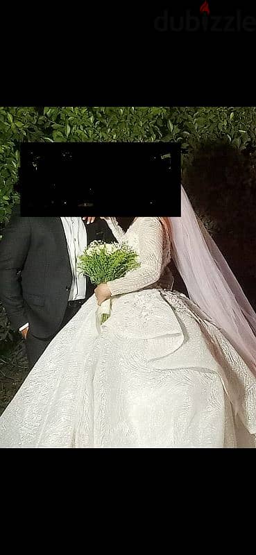 فستان زفاف مستعمل