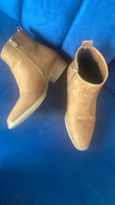 بوت حريمي boot