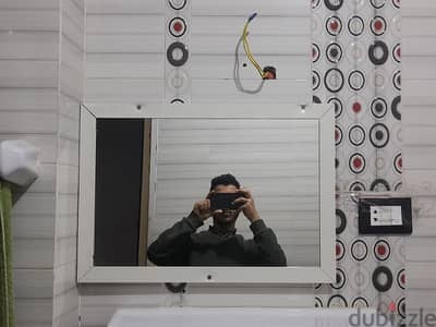 مراية حمام