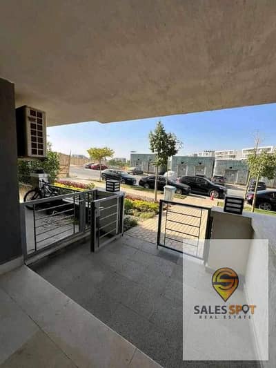 شقة penthouse بــ نص السعر للبيع في تاج سيتي التجمع الاول Taj City دقايق لـــ مدينة نصر