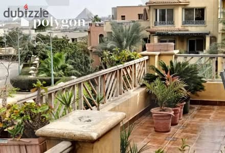 Penthouse For Rent with Three-Side View, Pyramids And Lake In City View New Giza