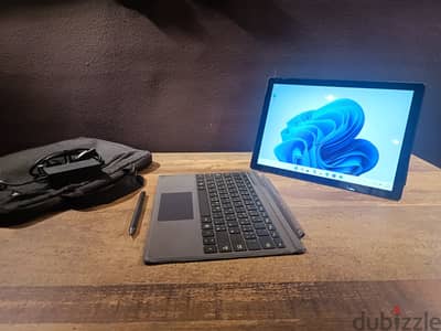Surface Pro 7 (Microsoft)