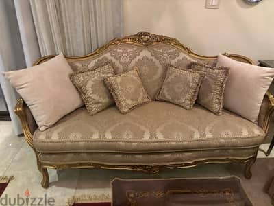 كنبة من محمود زيدان جاليري