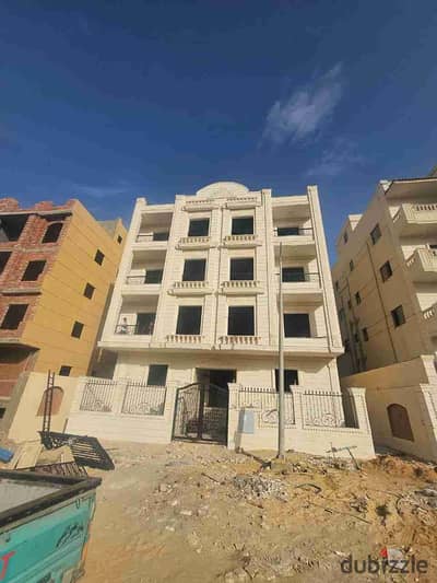 عمارة سكنية للبيع حي تكميلي جنوب طريق السويس ٤٦٥ م