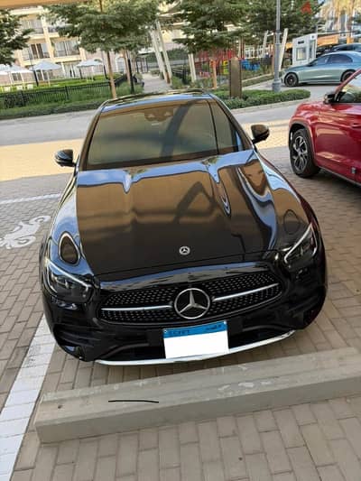 Mercedes-Benz E200 2022