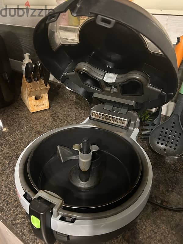 Tefal Air-fryer 1.2L ايرفراير حاله ممتازه ل٤ افراد 2