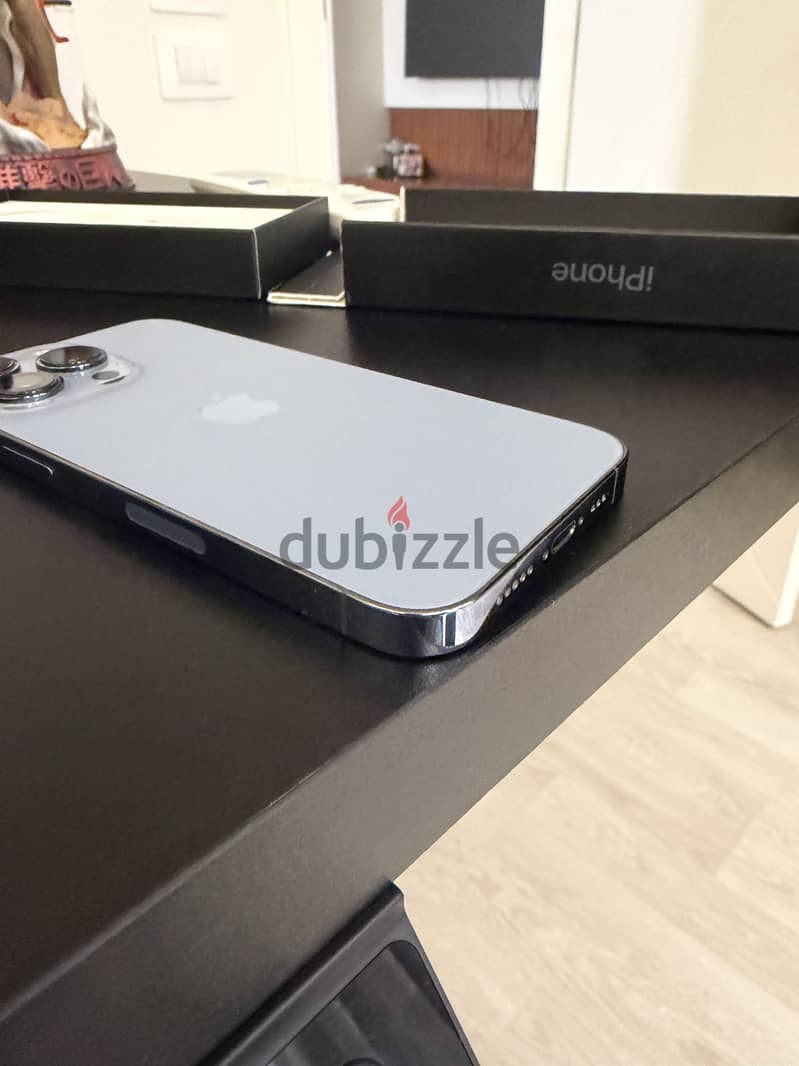 iPhone 13 Pro 8