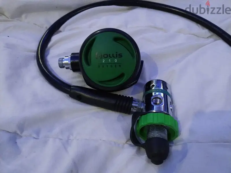 Hollis 210 Tec and NITROX cleaner never used