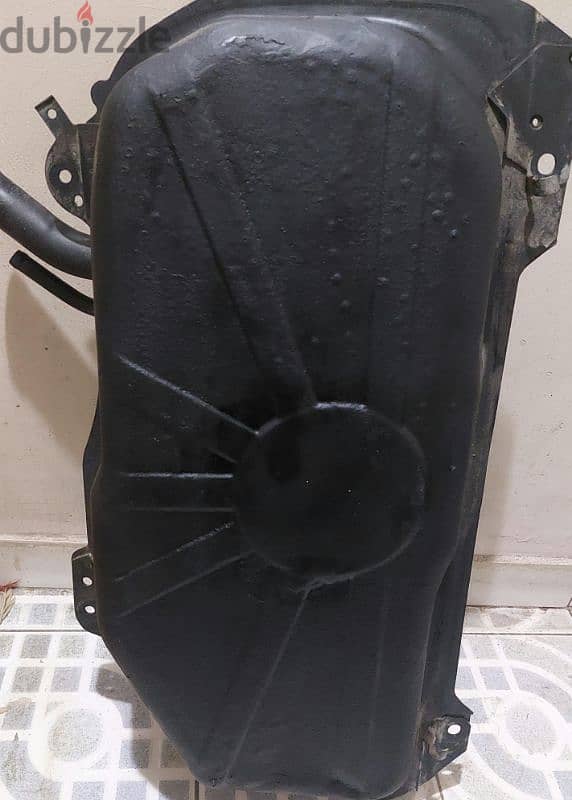 تنك بنزين سيينا 2