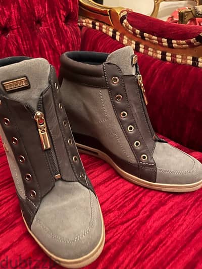 Tommy Hilfiger shoes