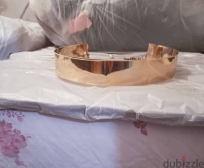 حزام ذهبي جديد بورقته عريض بسلسلة جولد من الخلف