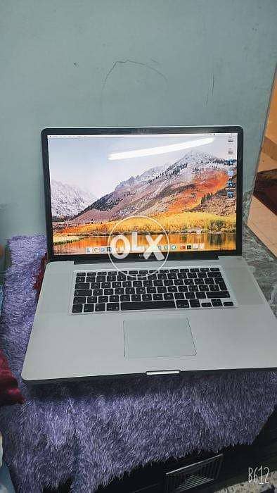 للبيع لابتوب من النوادر Macbook Pro 17 بوصه 6