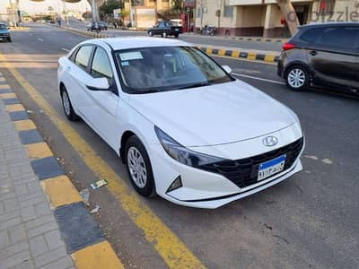 ايجار سيارة  استقبال او توصيل المطار