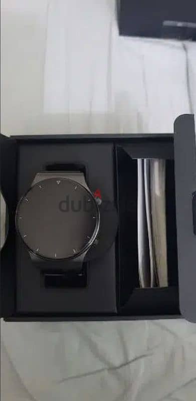HUEWEI watch 2 pro classic (بكل مشتملاتها) كسر زيرو