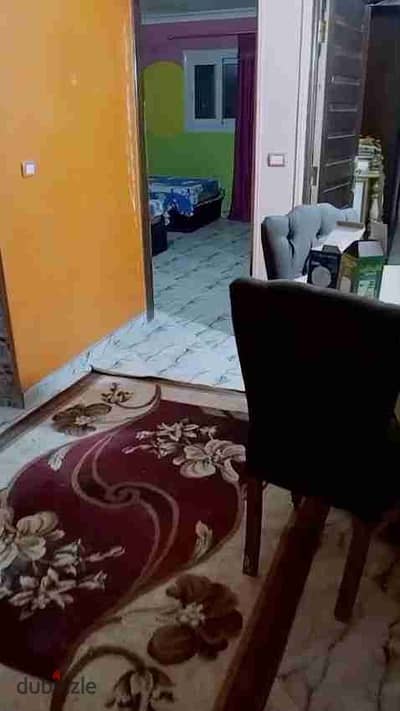 Furnished apartment in Maadi for students close to Maadi Metro, Midan al-Hurriya, and all services and transport. Third floor, stairs behind Maadi Ambulance.
