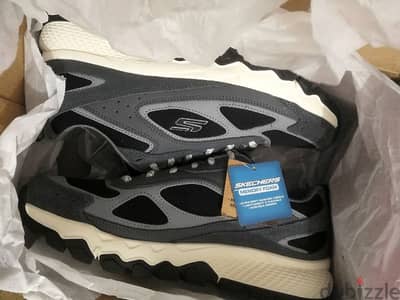 Original Skechers size 42 (40% خصم) سكتشرز اصلي مقاس ٤٢