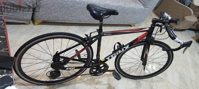 عجلة TRINX R300 بحالة ممتازة – استعمال خفيف
