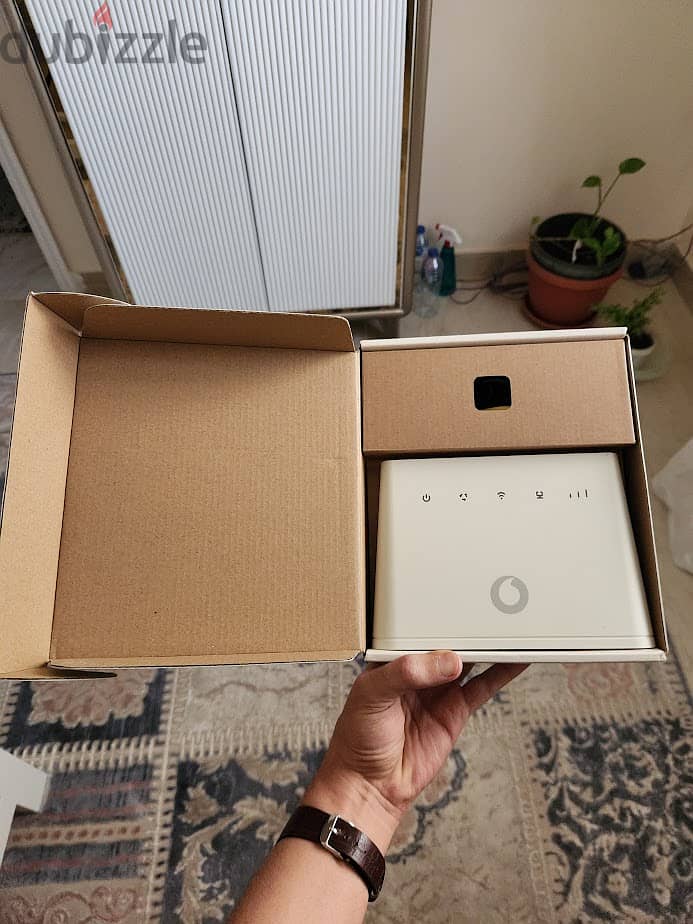 Vodafone 4G Router 2 - Home Wireless Router 1
