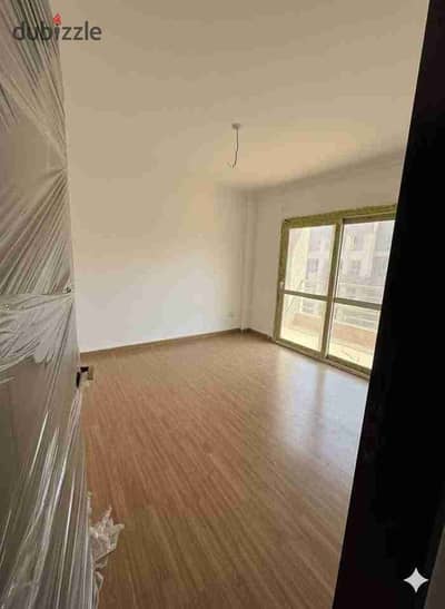 Adra headquarters for rent in the Fifth Settlement in the First Neighborhood wanted 30,000 negotiable