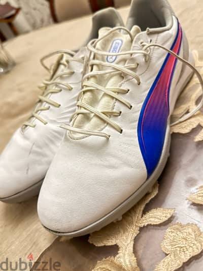 Football shoes