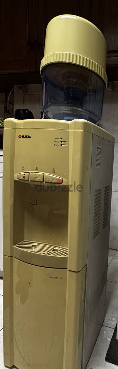 Water cooler in excellent condition