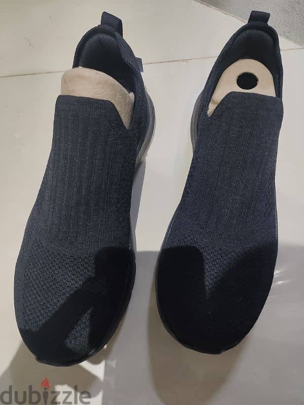 Skechers 42.5 9