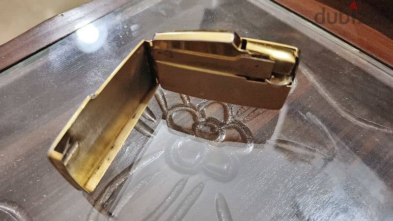 vantage Gold lighter 3