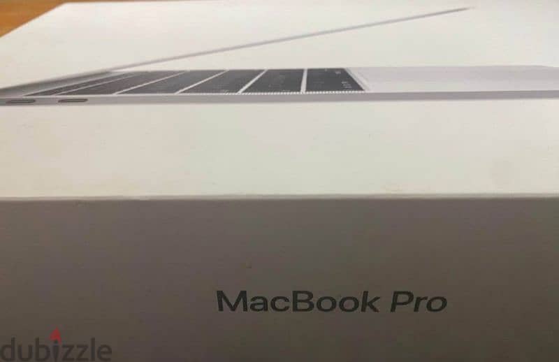 macbook pro 2017-13 inch 256ssd 2