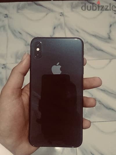 ايفون xs max