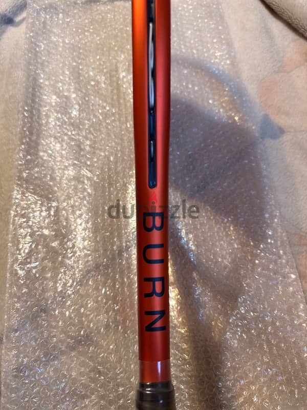 wilson Burn 100 uls v5 graphite مضرب تنس 4
