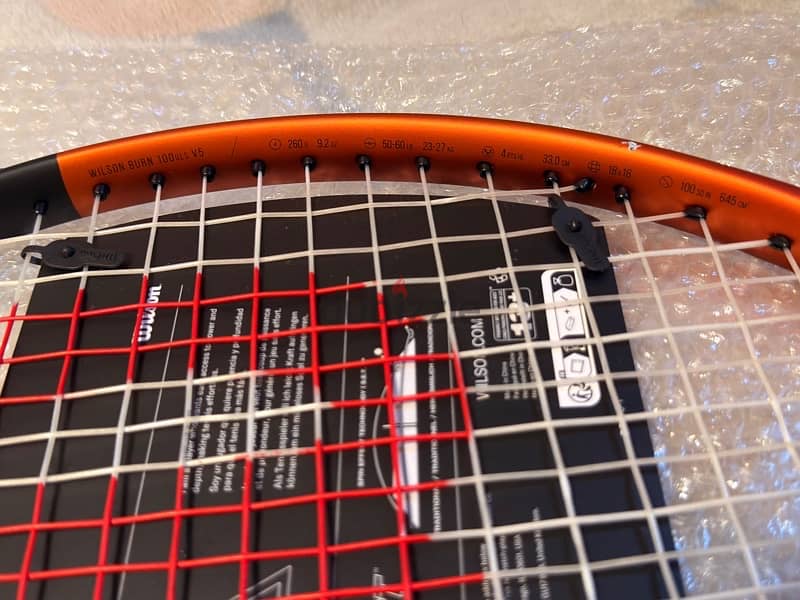 wilson Burn 100 uls v5 graphite مضرب تنس 6