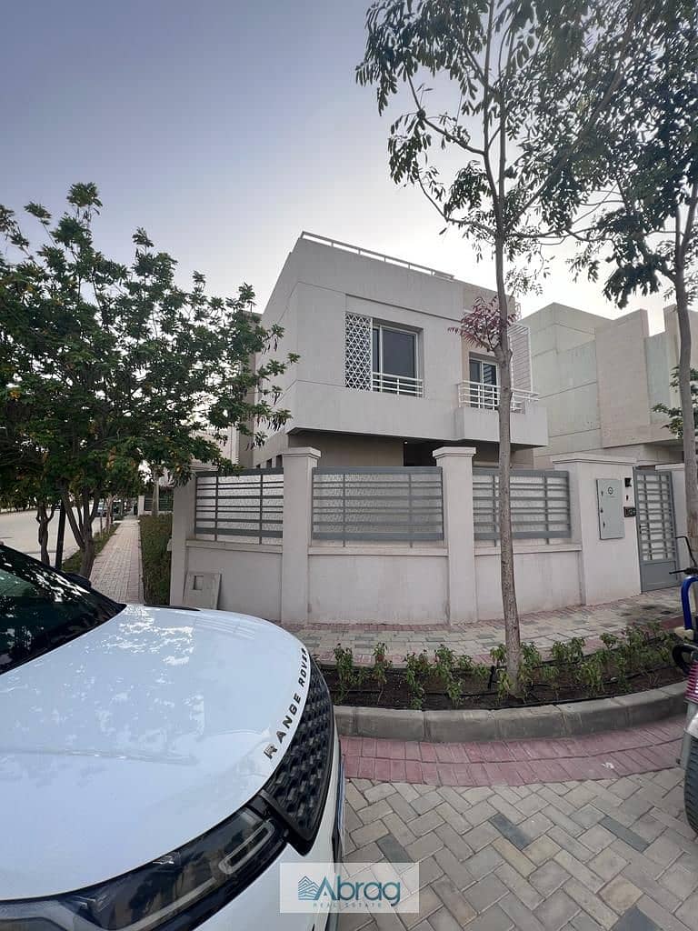 3 Bedrooms 282 sq.M Twinhouse for sale 19,000,000 EGP in Atrio Compound, Sheikh Zayed