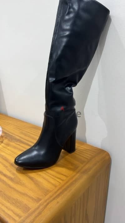 shoes boots dejavu جزمة بوت مقاس ٣٨ كالجديدة