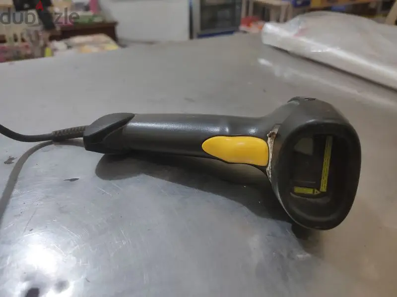 Lector de códigos de barras65056170110595121