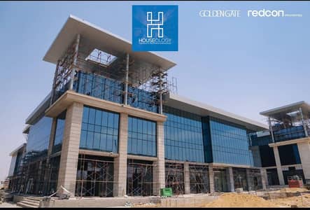 Office space of 70m² for sale, ready to deliver within two years, directly on South 90th Street from Redcon, opposite the AUC Golden Gate