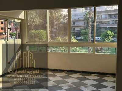 للايجار مكتب إداري ١٠ غرف فى ارض الجولف مصر الجديدة. المكتب في الدور الأرضي، مناسب للشركات، المراكز الإدارية، أو أي نشاط