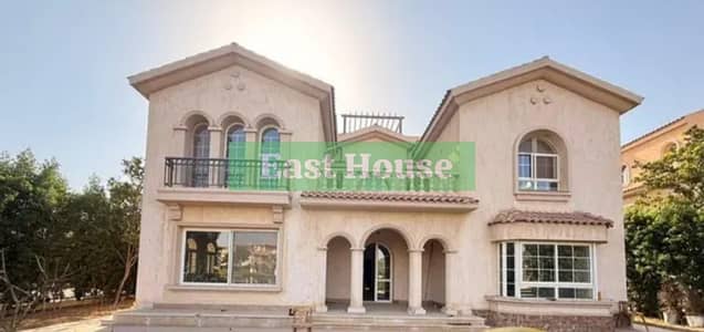 For sale in Madinaty a fully finished villa ready to move in completely settled with the developer on a prime 735 sq m plot.