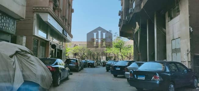 من المالك مباشرة محل تجاري 330م دور أرضي فقط بعمارة جديدة بجوار نادي الصيد – الدقي