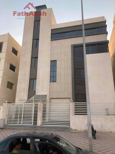 مصنع هندسي للأيجار بالمنطقة الصناعية التجمع الالف مصنع