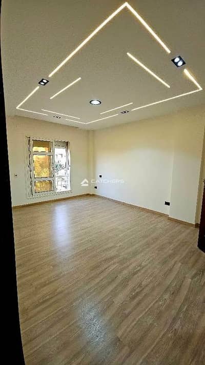 Ready-to-move-in, fully finished garden apartment in the heart of Sheraton Heliopolis, in the Studa Compound, with a special cash discount, open view,
