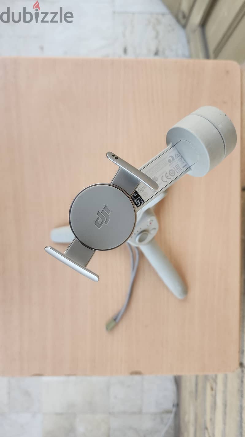DJI Osmo Mobil 4 14