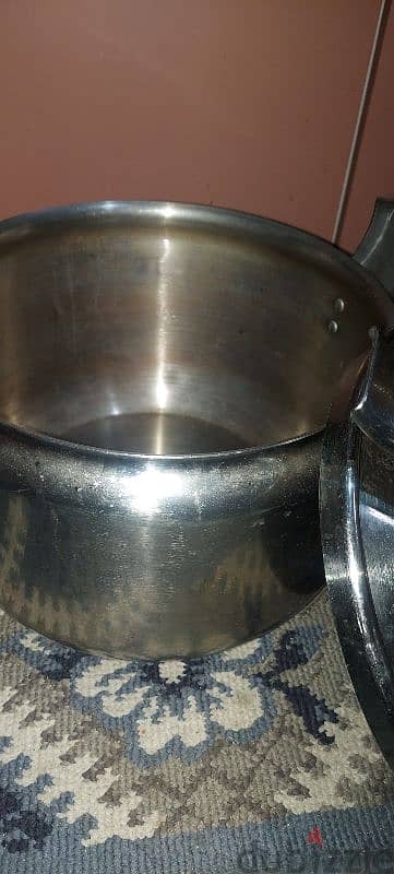 حلة ضغط استناليس مقاس كبير